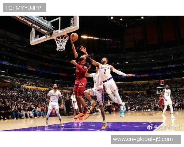 2012年12月12日湖人与骑士精彩对决回顾及比赛录像分析